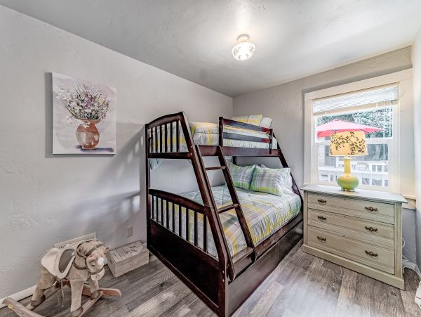 Mendocino Home 1027130