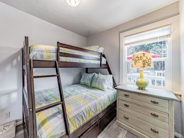 Mendocino Home 1027130
