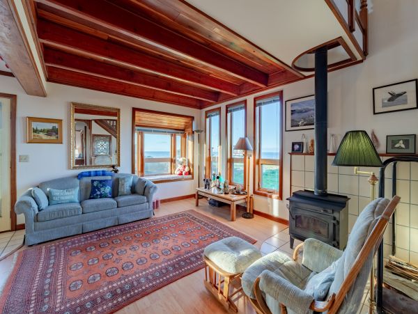 Mendocino Home 1027131