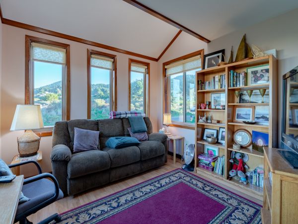 Mendocino Home 1027131