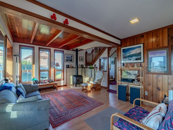 Mendocino Home 1027131