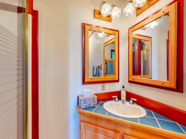 Mendocino Home 1027131