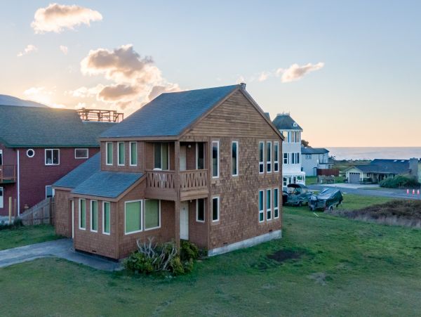 Mendocino Home 1027131