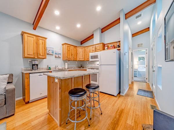 Mendocino Home 1027132