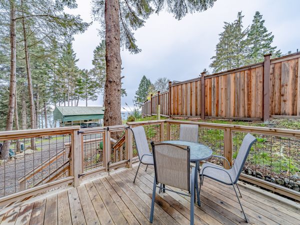 Mendocino Home 1027132