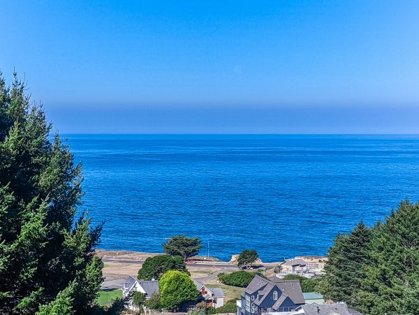 Mendocino Home 1027133
