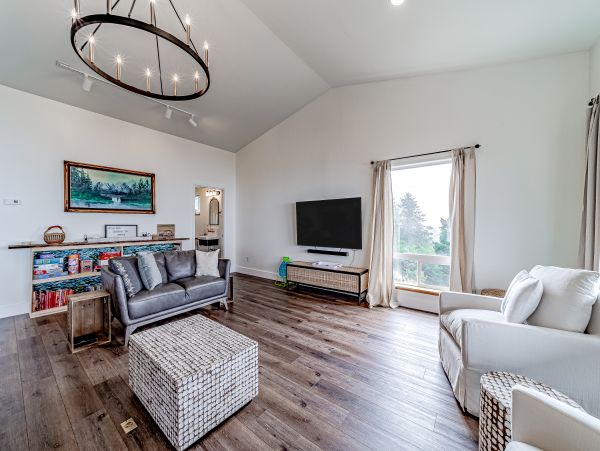Mendocino Home 1027133