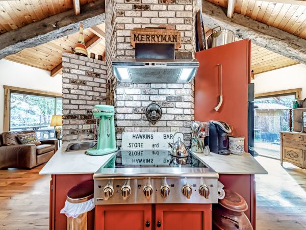 Mendocino Home 1027134