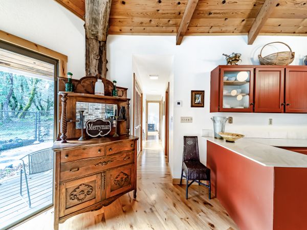 Mendocino Home 1027134