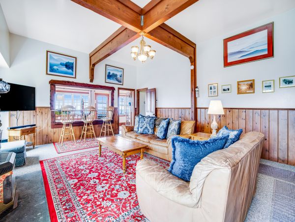 Mendocino Home 1027135