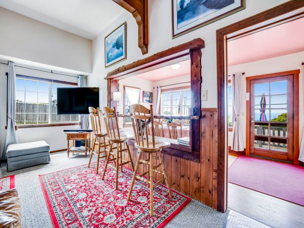 Mendocino Home 1027135