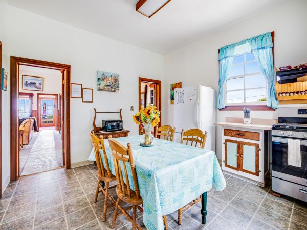 Mendocino Home 1027135