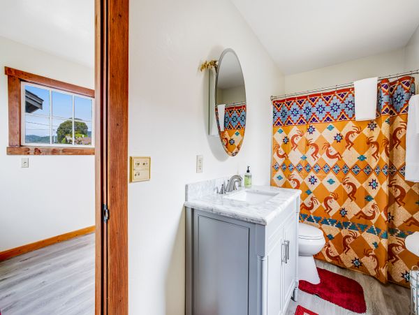 Mendocino Home 1027135
