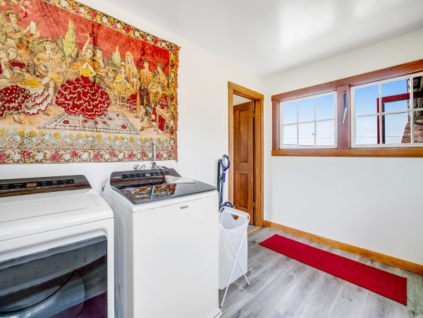 Mendocino Home 1027135