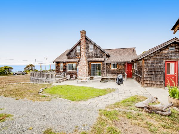 Mendocino Home 1027135