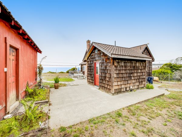Mendocino Home 1027135