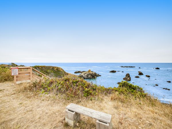 Mendocino Home 1027135