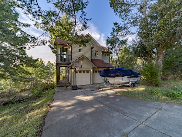 Mendocino Home 1027136