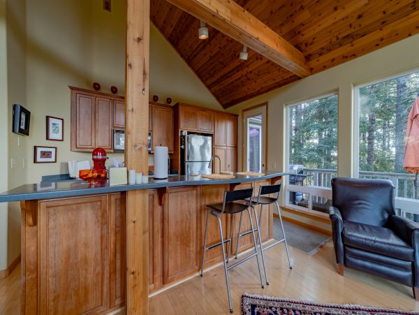Mendocino Home 1027136