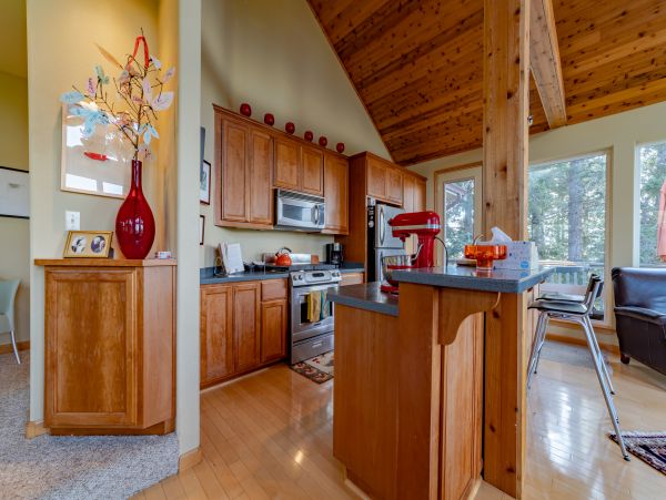Mendocino Home 1027136
