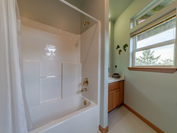 Mendocino Home 1027136