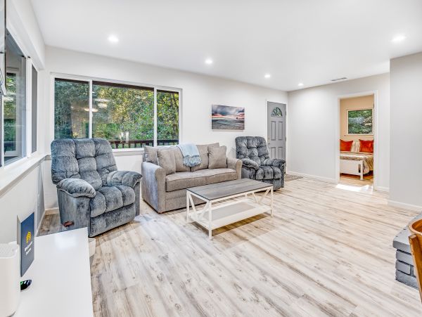 Mendocino Home 1027138