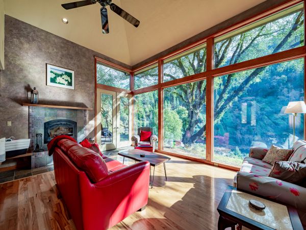 Mendocino Home 1027139