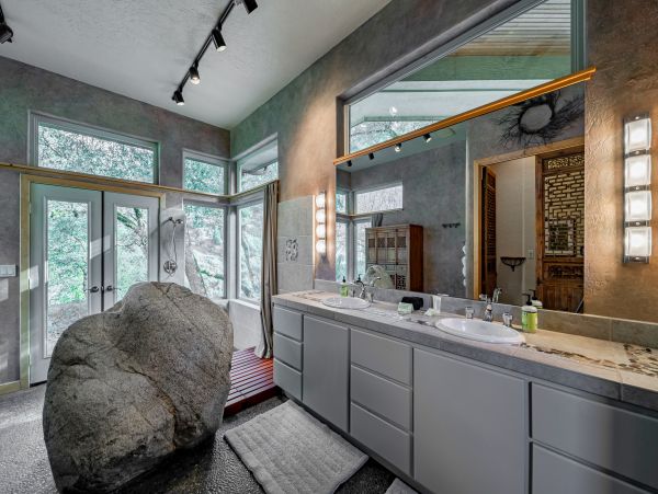 Mendocino Home 1027139