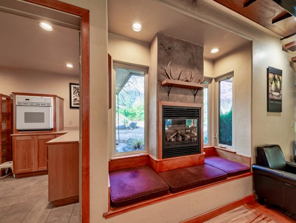 Mendocino Home 1027139