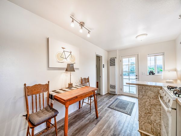 Mendocino Home 1027140