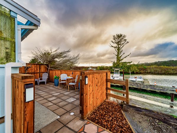 Mendocino Home 1027140