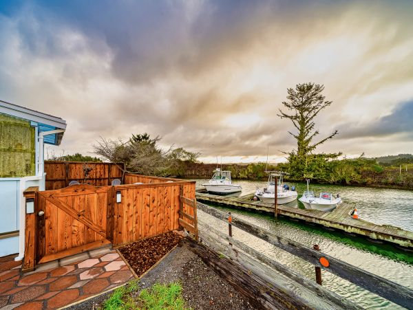Mendocino Home 1027140