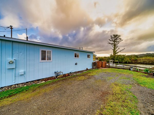 Mendocino Home 1027140