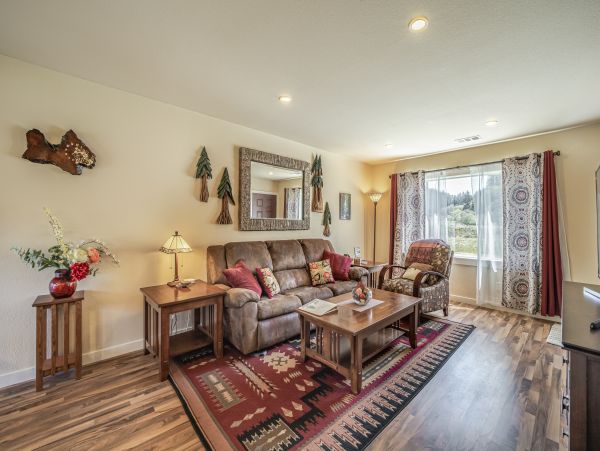 Mendocino Home 1027141