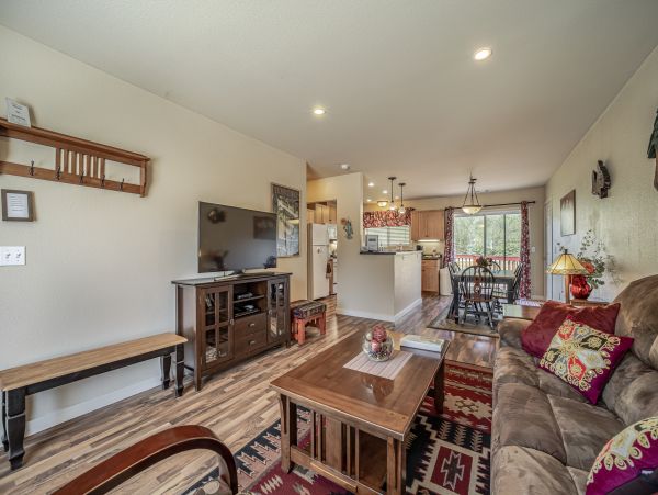 Mendocino Home 1027141
