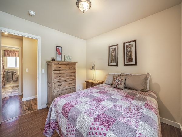 Mendocino Home 1027141