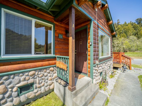 Mendocino Home 1027141