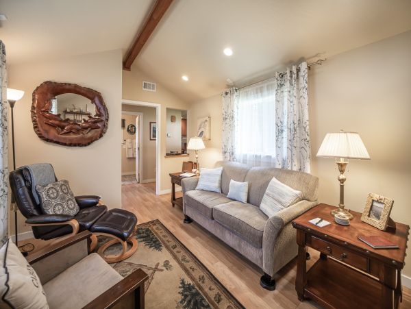 Mendocino Home 1027142