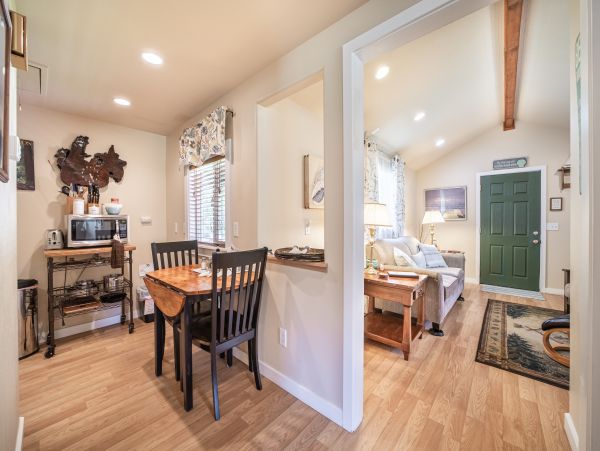 Mendocino Home 1027142