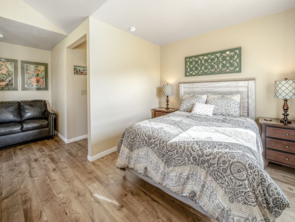 Mendocino Home 1027144