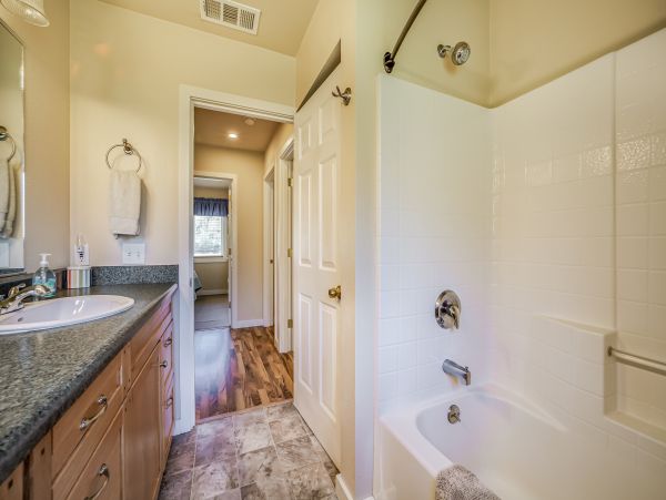 Mendocino Home 1027145