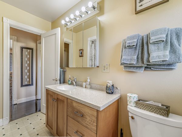 Mendocino Home 1027146
