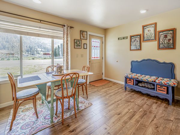 Mendocino Home 1027146