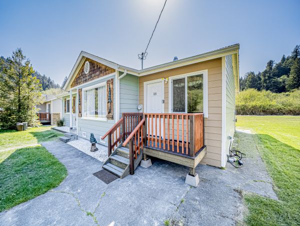 Mendocino Home 1027147