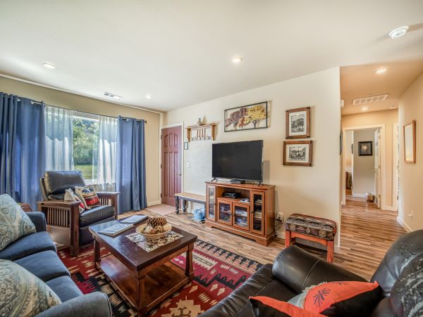 Mendocino Home 1027148
