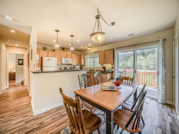 Mendocino Home 1027148