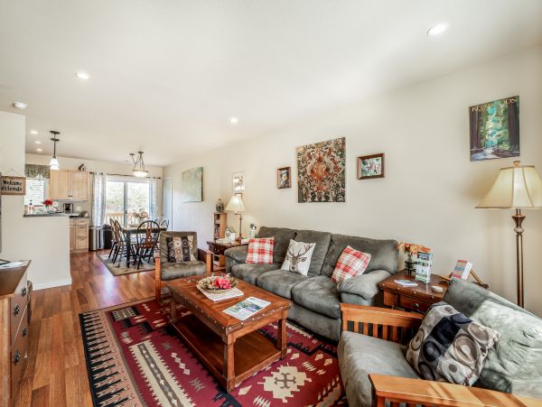 Mendocino Home 1027149
