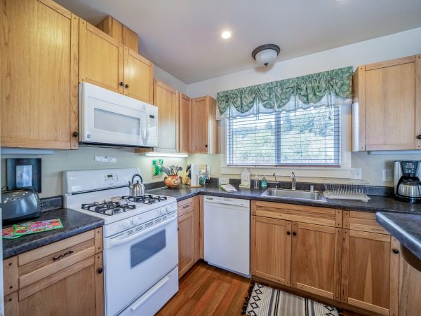 Mendocino Home 1027149