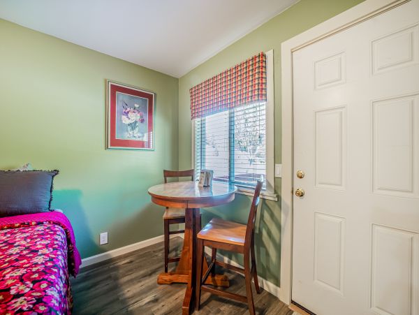 Mendocino Home 1027150