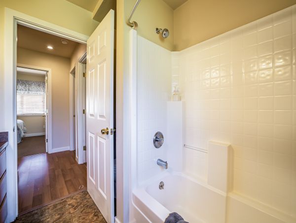 Mendocino Home 1027151